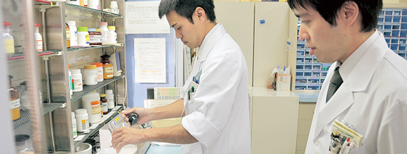 薬剤師になるバナー:TOPリンク画像