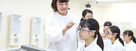 視能訓練士になるバナー:TOPリンク画像